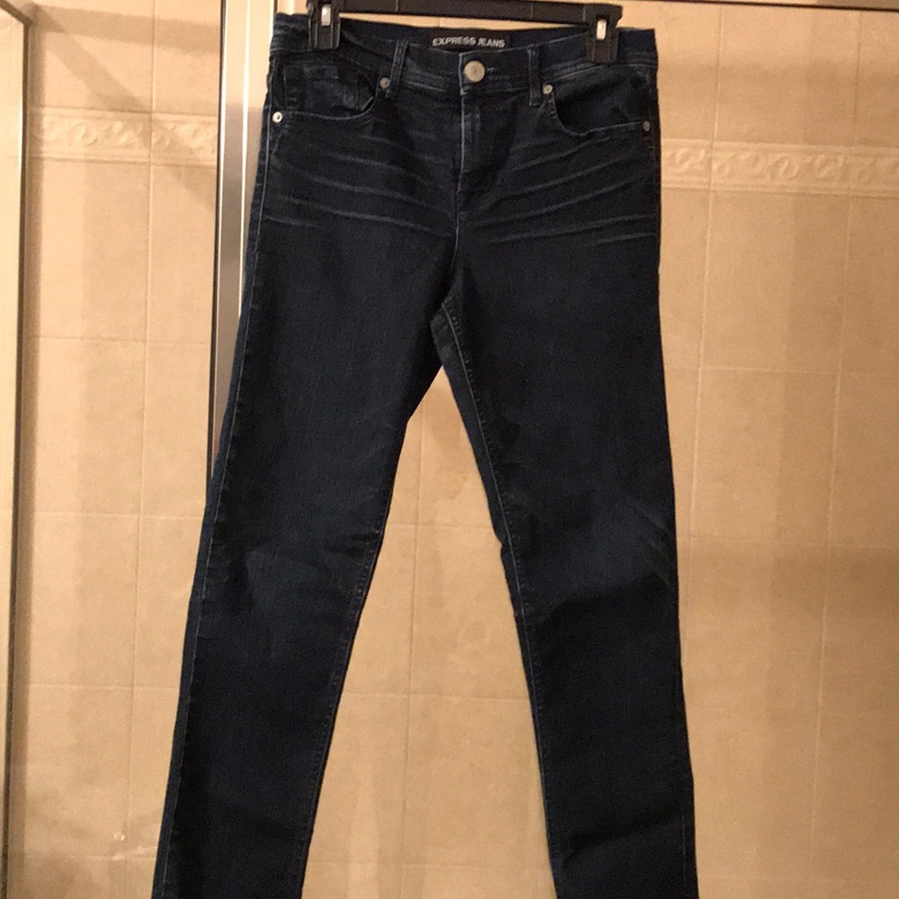 Express Jeans size 4 mid rise Cropped Leggings